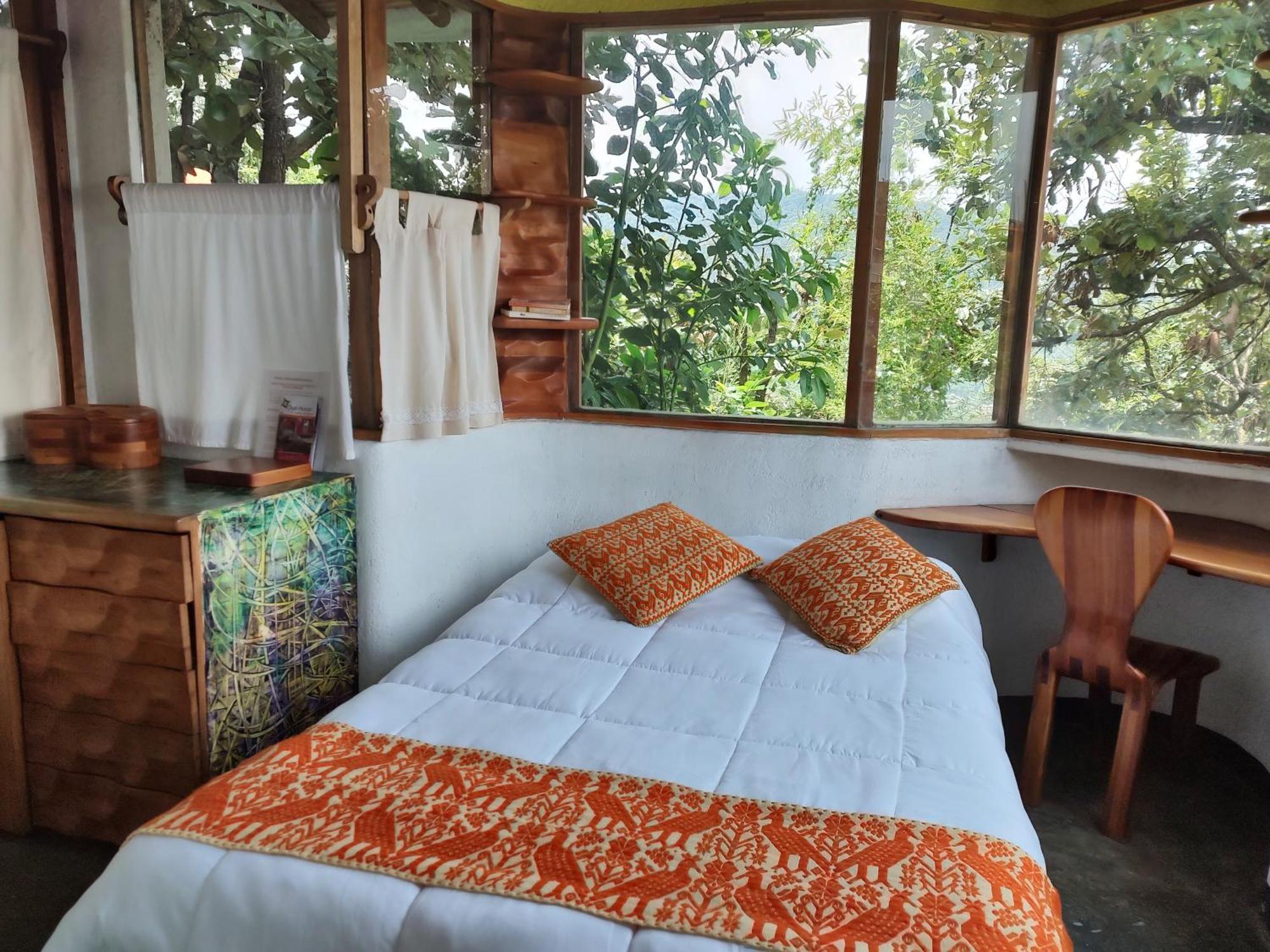 El Encinal De Las Flores Valle de Bravo Chambre photo